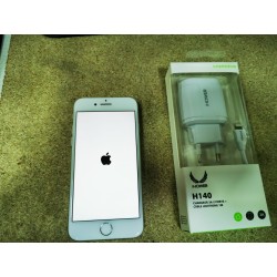 IPHONE 8 64  GO BLANC