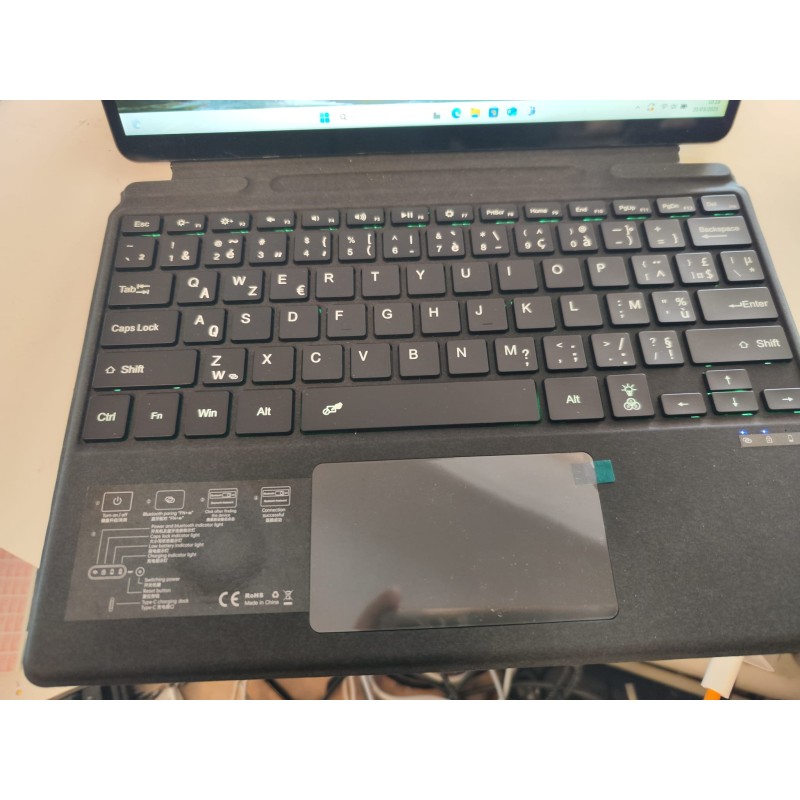 SURFACE PRO 8  8/250
